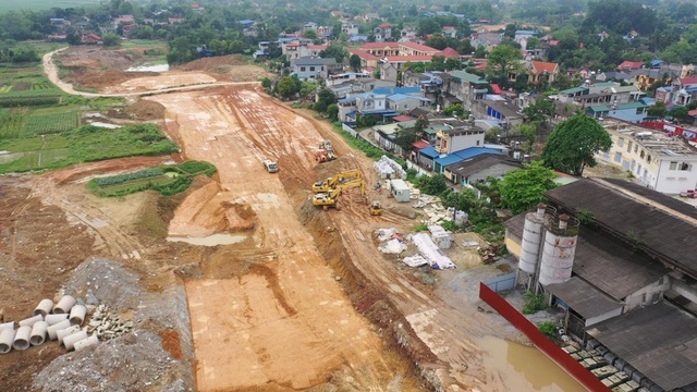 thi truong dia oc duy tri san xuat kinh doanh tao nen tang de bat day sau dai dich