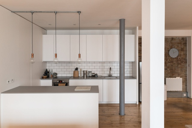 ve dep ngo ngang cua can ho co o anh sau cai tao cua co gai viet6